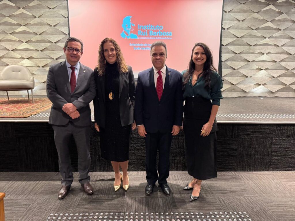 Presidente do Ibraop prestigia inauguração de nova sede do Instituto Rui Barbosa, em Brasilia