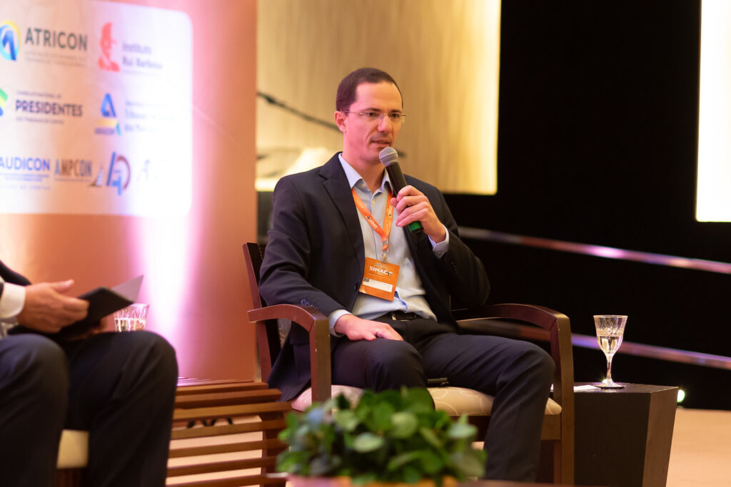 TCE-RS apresenta Projeto Resiliência Climática no Sinaop e alerta para impactos das mudanças do clima